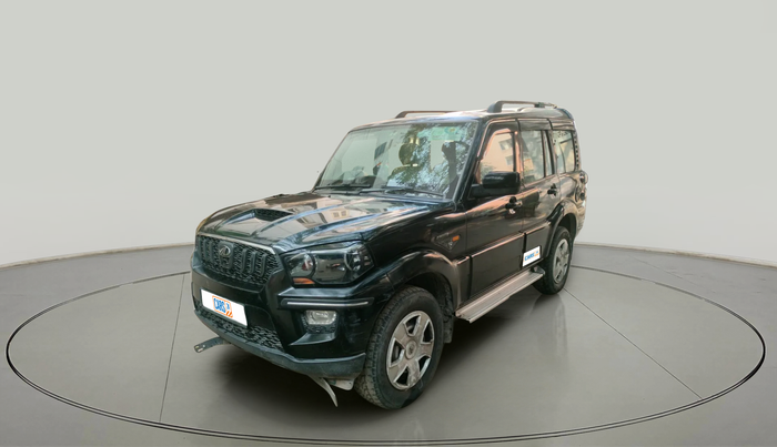 2017 Mahindra Scorpio S4 PLUS 1.99 INTELLI-HYBRID, Diesel, Manual, 66,890 km, exterior