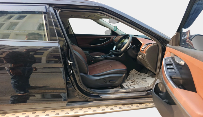 2023 Hyundai ALCAZAR 1.5 Signature (O) AE Turbo 7Str DCT, Petrol, Automatic, 65,610 km, interior