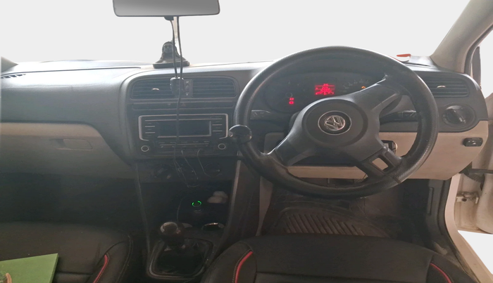 2013 Volkswagen Polo COMFORTLINE 1.2L PETROL, Petrol, Manual, 1,53,365 km, interior