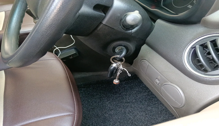 2011 Hyundai i10 MAGNA 1.2, Petrol, Manual, 1,09,617 km, interior