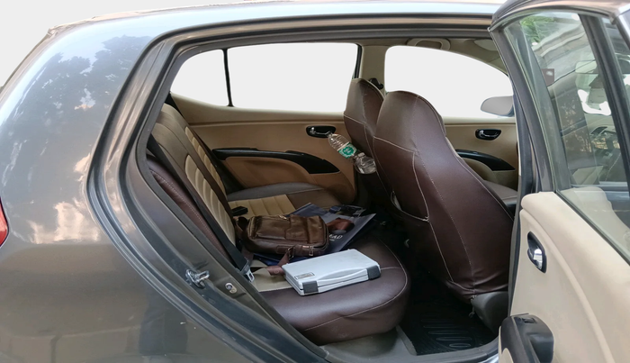 2011 Hyundai i10 MAGNA 1.2, Petrol, Manual, 1,09,617 km, interior