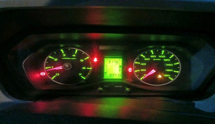 2021 Mahindra Scorpio S5, Diesel, Manual, 83,713 km, interior