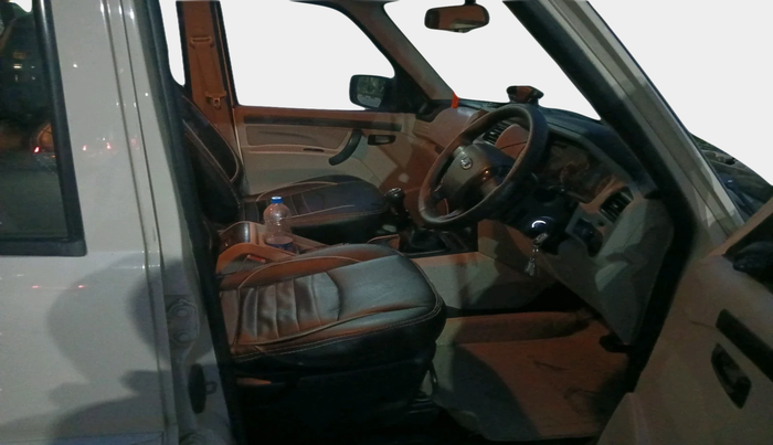 2021 Mahindra Scorpio S5, Diesel, Manual, 83,713 km, interior