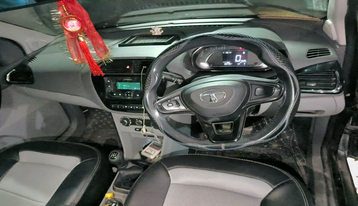 2022 Tata TIGOR XZ CNG, Petrol, Manual, 32,910 km, interior