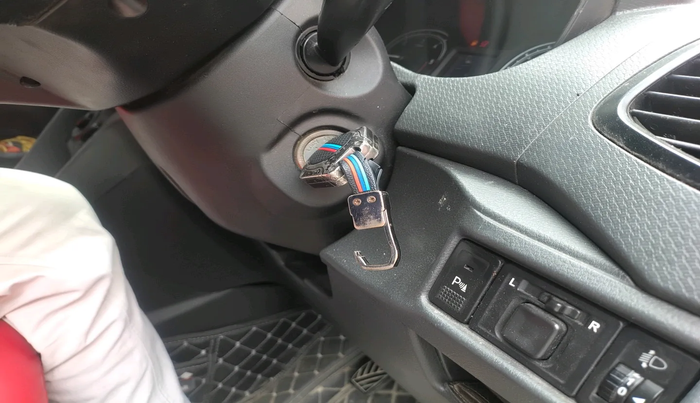 2017 Maruti Vitara Brezza VDI, Diesel, Manual, 1,03,255 km, interior