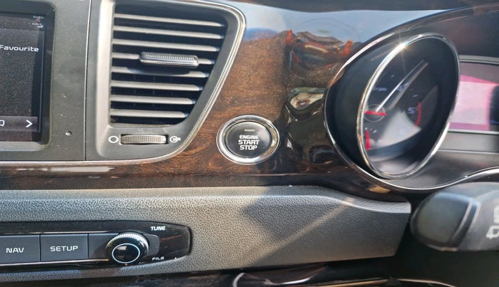 2022 KIA CARNIVAL LIMOUSINE PLUS 2.2 7 STR, Diesel, Automatic, 90,396 km, interior