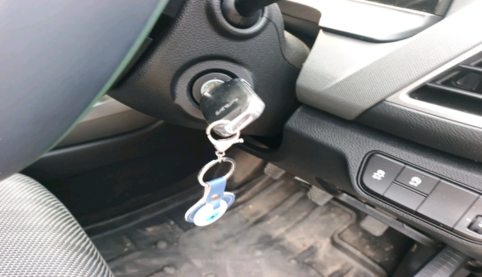 2024 KIA SELTOS  HTK 1.5 PETROL MT, Petrol, Manual, 10,701 km, interior