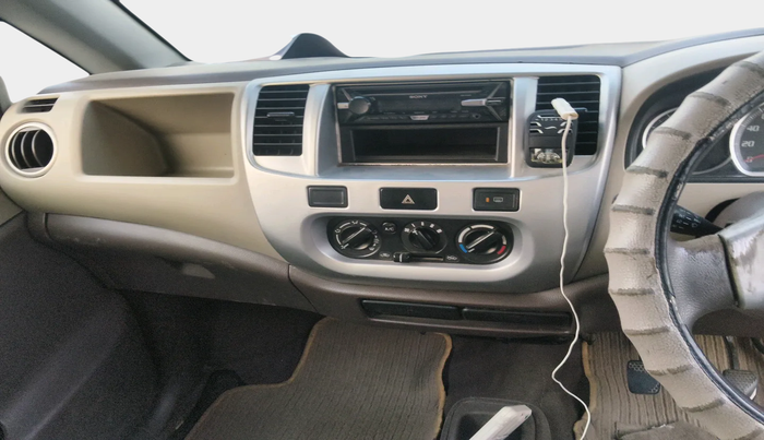 2010 Maruti Zen Estilo LXI, Petrol, Manual, 2,81,104 km, interior