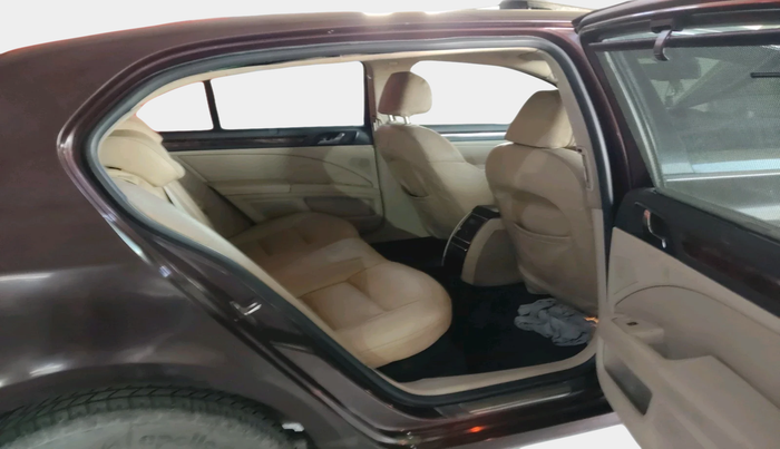 2012 Skoda Superb ELEGANCE 1.8 TSI AT, Petrol, Automatic, 1,24,955 km, interior