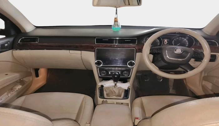 2012 Skoda Superb ELEGANCE 1.8 TSI AT, Petrol, Automatic, 1,24,955 km, interior