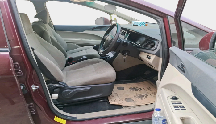 2018 Mahindra MARAZZO M4 7 STR, Diesel, Manual, 1,47,761 km, interior