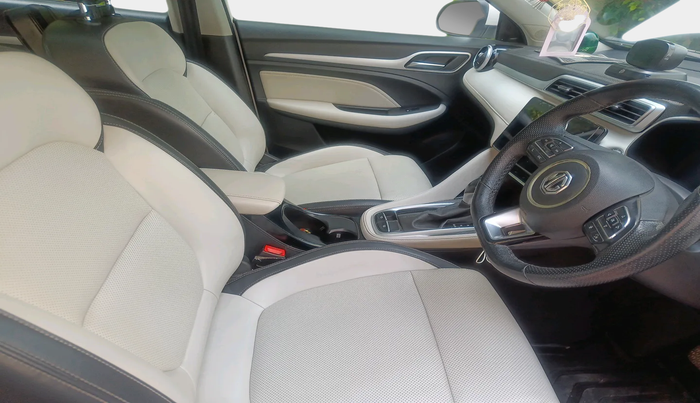 2022 MG ASTOR SHARP 1.5 CVT, Petrol, Automatic, 57,475 km, interior