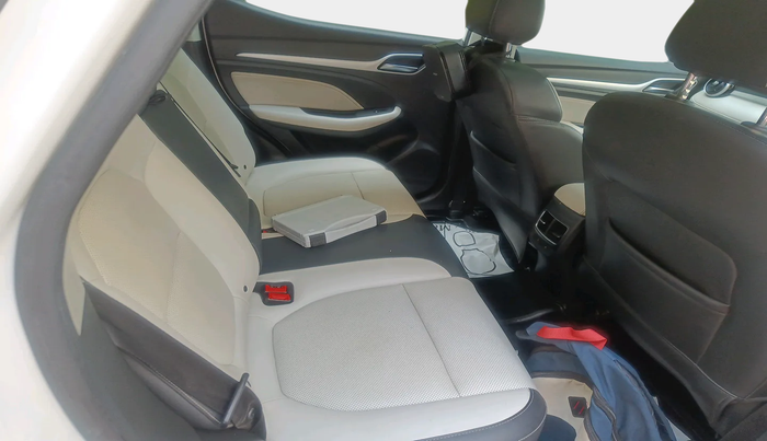 2022 MG ASTOR SHARP 1.5 CVT, Petrol, Automatic, 57,475 km, interior