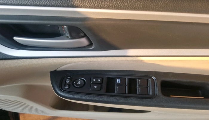 2023 Honda Amaze 1.2L I-VTEC S, Petrol, Manual, 65,463 km, interior