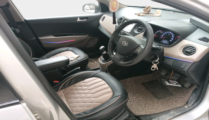 2017 Hyundai Xcent SX 1.2, Petrol, Manual, 44,640 km, interior