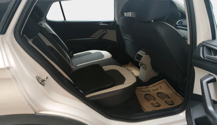 2023 Volkswagen TAIGUN TOPLINE 1.0 TSI AT, Petrol, Automatic, 48,358 km, interior