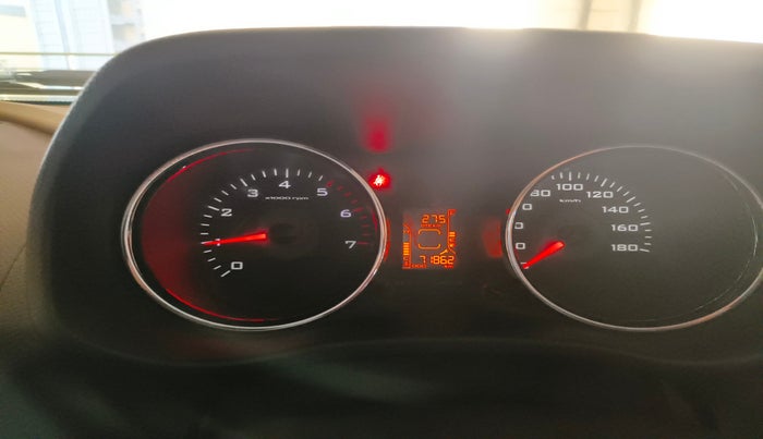 2017 Mahindra TUV300 T8, Diesel, Manual, 71,862 km, interior