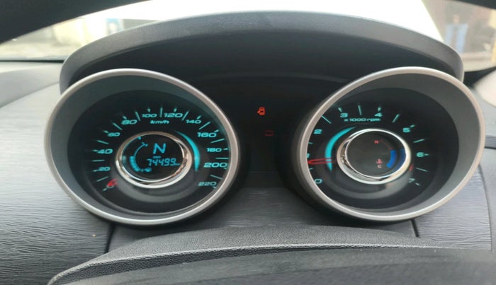 2016 Mahindra XUV500 W6 1.99, Diesel, Manual, 74,499 km, interior