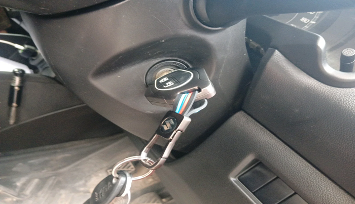 2020 Maruti Swift LXI, Petrol, Manual, 1,51,680 km, interior