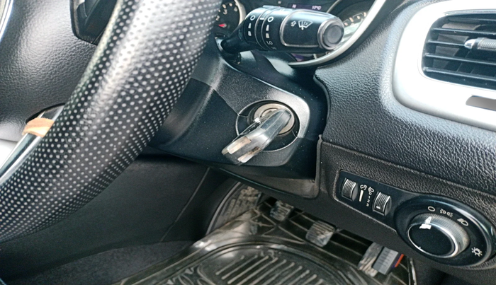 2018 Jeep Compass SPORT 1.4 PETROL, Petrol, Manual, 1,34,997 km, interior