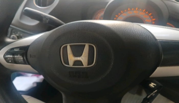 2011 Honda Brio S(O) MT, Petrol, Manual, 84,956 km, interior