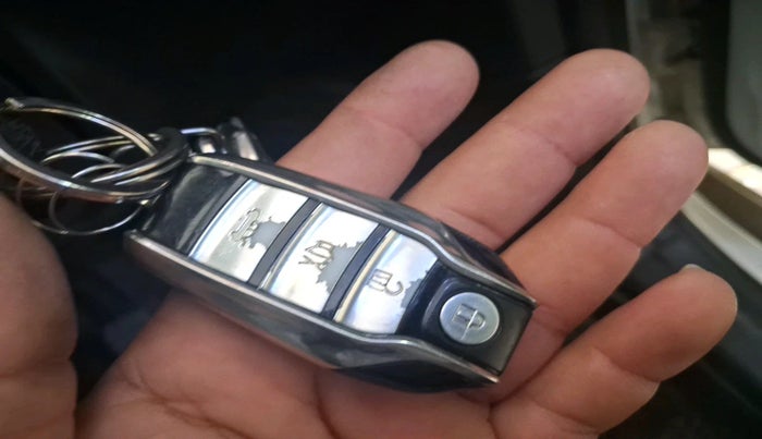 2023 Nissan MAGNITE XE, Petrol, Manual, 19,390 km, interior