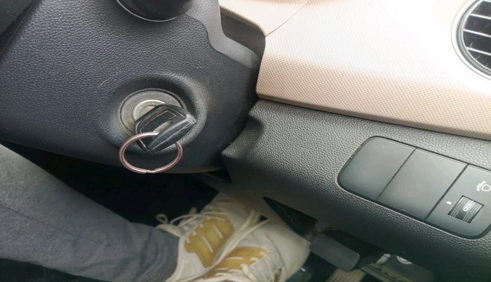 2016 Hyundai Grand i10 SPORTZ 1.2 KAPPA VTVT, Petrol, Manual, 56,378 km, interior