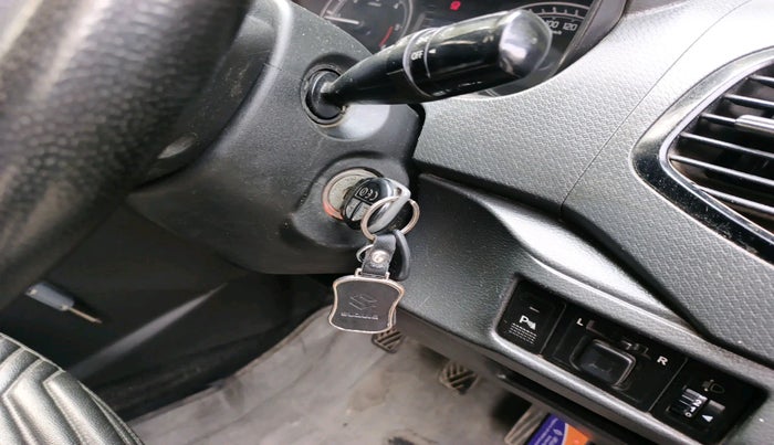 2016 Maruti Vitara Brezza ZDI, Diesel, Manual, 1,77,798 km, interior