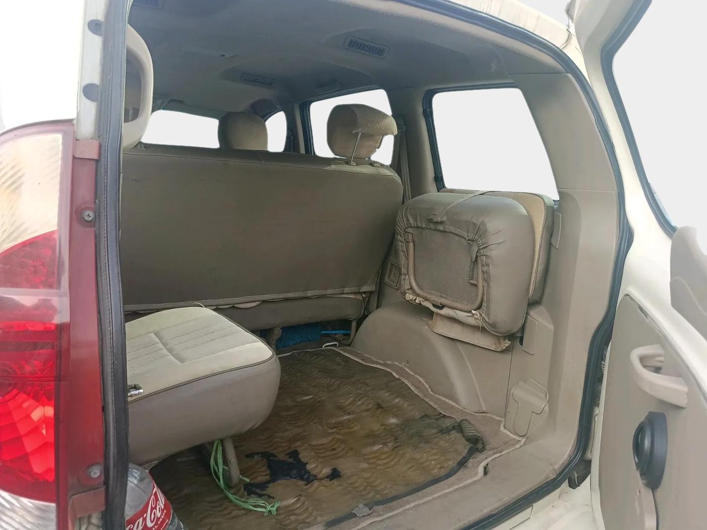 2018 Mahindra Xylo H4 BS IV, Diesel, Manual, 3,49,706 km, exterior