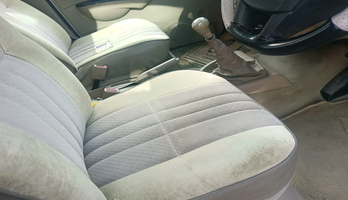 2018 Mahindra Xylo H4 BS IV, Diesel, Manual, 3,49,706 km, interior