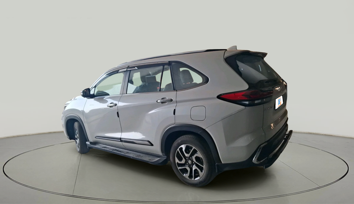 2025 Maruti Invicto ALPHA PLUS 7 STRONG HYBRID , Hybrid, Automatic, 11,683 km, exterior