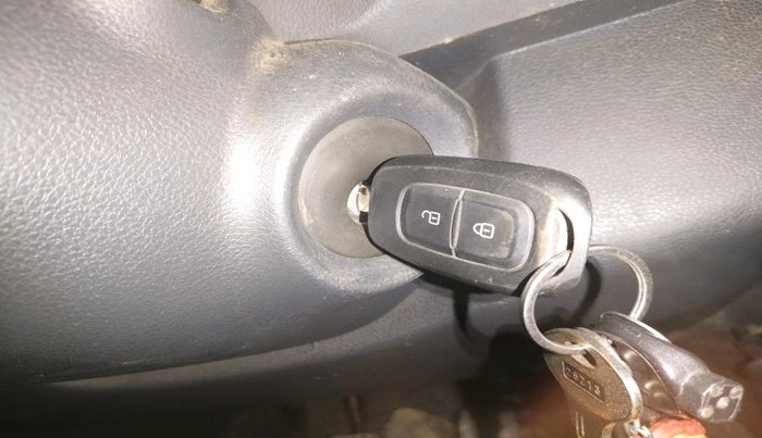 2016 Renault Kwid RXT 0.8, Petrol, Manual, 42,148 km, interior