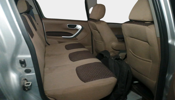 2017 Mahindra TUV300 T8 AMT, Diesel, Automatic, 1,34,752 km, interior