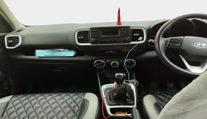 2020 Hyundai VENUE S 1.2, Petrol, Manual, 88,129 km, interior
