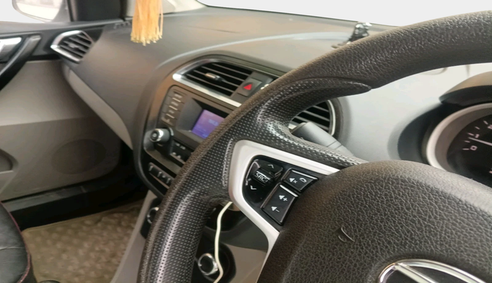 2016 Tata Tiago XZ PETROL, Petrol, Manual, 86,003 km, interior