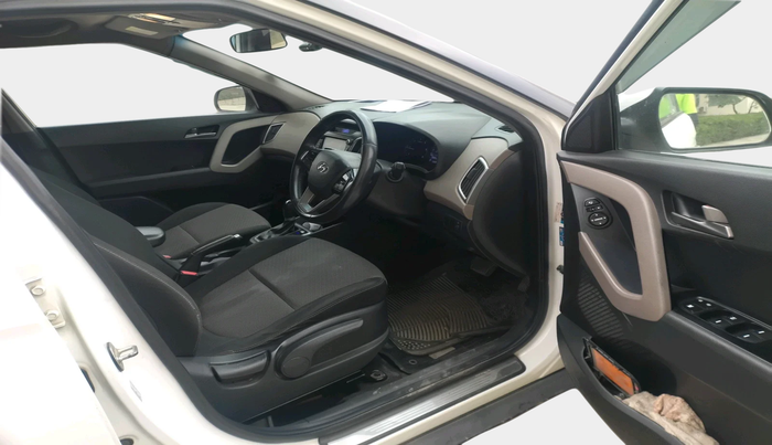 2016 Hyundai Creta SX PLUS AT 1.6 DIESEL, Diesel, Automatic, 1,37,001 km, interior