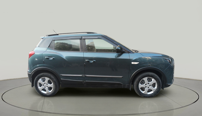 2019 Mahindra XUV300 W6 1.5 DIESEL, Diesel, Manual, 1,00,592 km, exterior