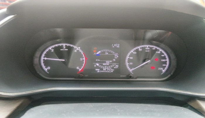 2019 Tata Harrier XT 2.0L KRYOTEC, Diesel, Manual, 32,747 km, interior