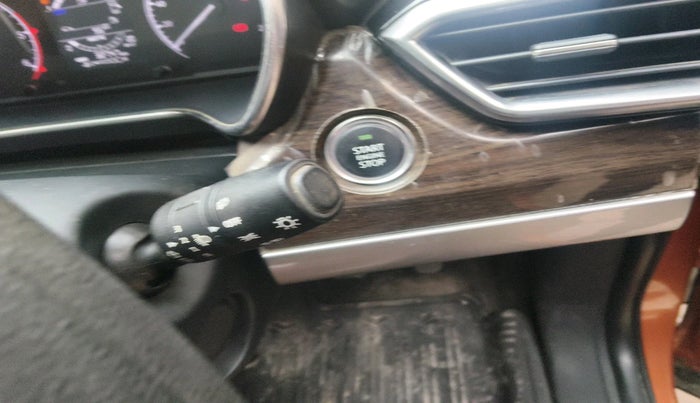 2019 Tata Harrier XT 2.0L KRYOTEC, Diesel, Manual, 32,747 km, interior