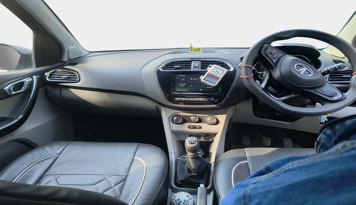 2020 Tata Tiago XZ PETROL, Petrol, Manual, 35,169 km, interior