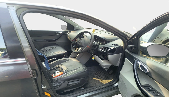 2020 Tata Tiago XZ PETROL, Petrol, Manual, 35,169 km, interior
