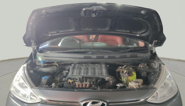 2017 Hyundai Grand i10 SPORTZ 1.2 KAPPA VTVT, Petrol, Manual, 1,06,511 km, exterior