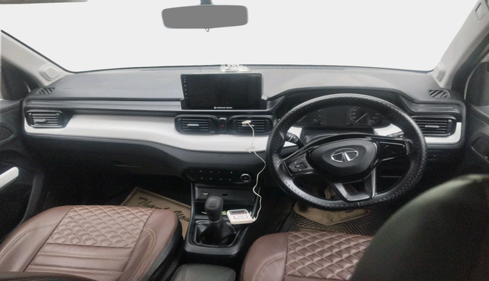 2023 Tata PUNCH PURE MT, Petrol, Manual, 43,088 km, interior