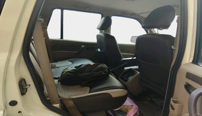 2012 Mahindra Scorpio SLE, Diesel, Manual, 16,654 km, interior