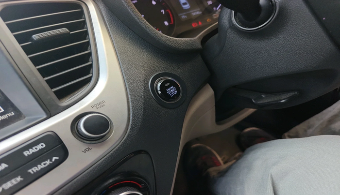 2018 Hyundai Verna 1.6 VTVT SX O, Petrol, Manual, 74,745 km, interior