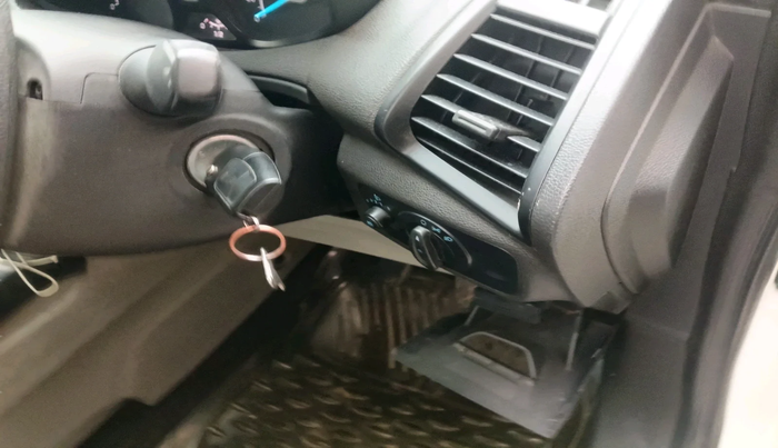 2017 Ford Ecosport AMBIENTE 1.5L DIESEL, Diesel, Manual, 1,08,004 km, interior