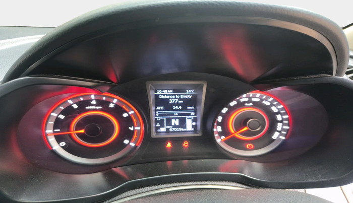 2022 Mahindra XUV300 W8 (O) 1.2 PETROL, Petrol, Manual, 67,019 km, interior