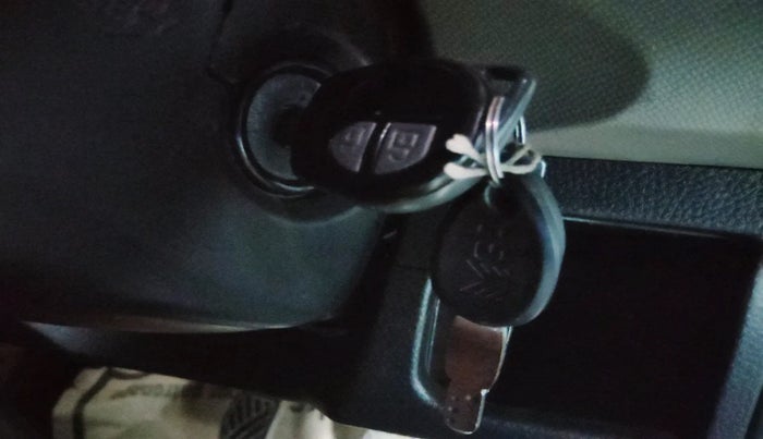 2015 Maruti Wagon R 1.0 VXI, Petrol, Manual, 98,334 km, interior