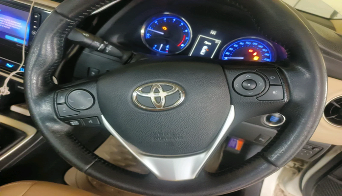2017 Toyota Corolla Altis G PETROL, Petrol, Manual, 1,15,425 km, interior