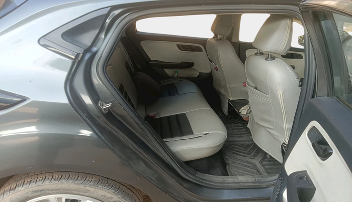 2021 Tata ALTROZ XT PETROL, Petrol, Manual, 39,860 km, interior